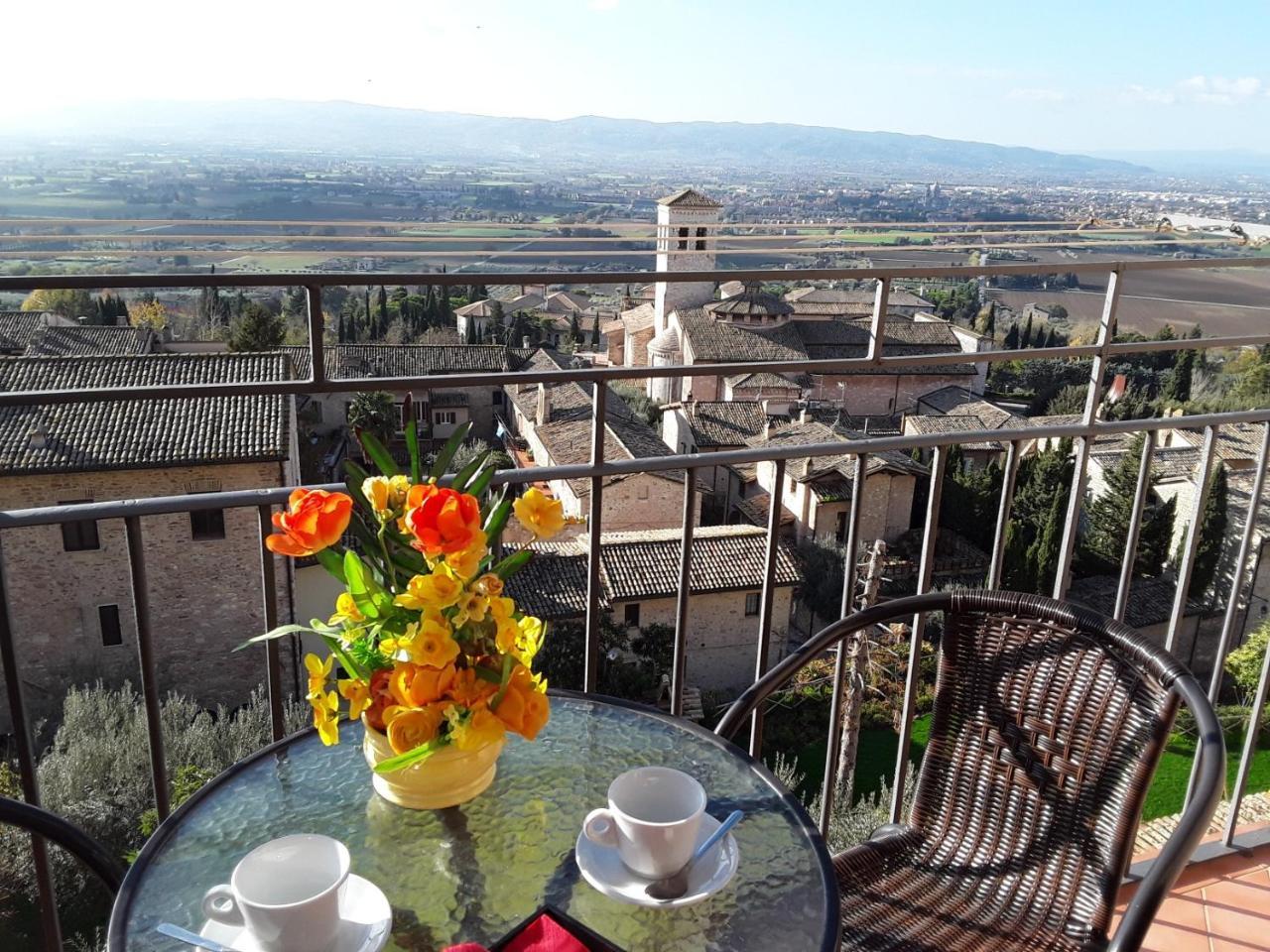 Suite Luna Bianca Assisi Exteriör bild